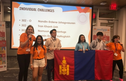 Giải thưởng huy chương vàng, huy chương bạc và huy chương đồng đến từ Việt Nam.